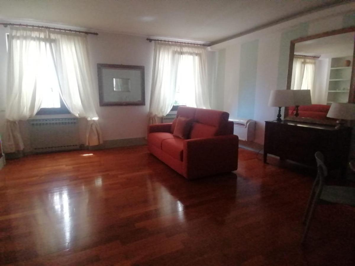 Le Finestre Sugli Ulivi Apartment Desenzano del Garda Luaran gambar