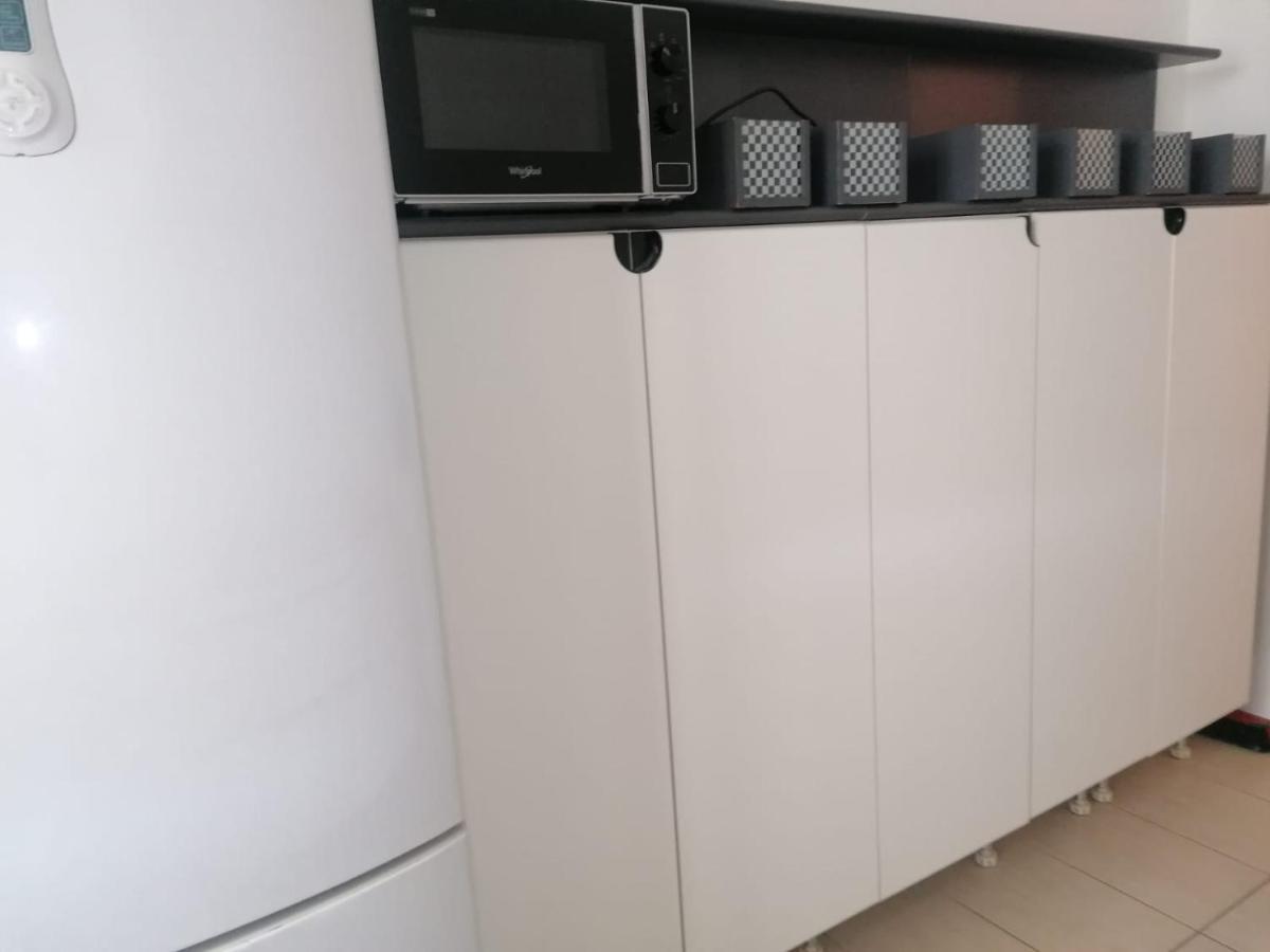 Le Finestre Sugli Ulivi Apartment Desenzano del Garda Luaran gambar