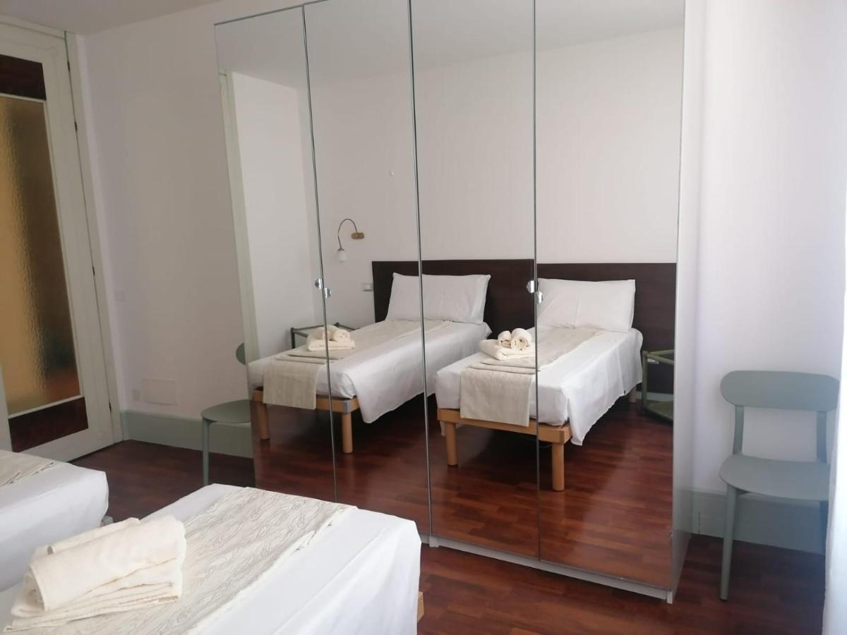 Le Finestre Sugli Ulivi Apartment Desenzano del Garda Luaran gambar